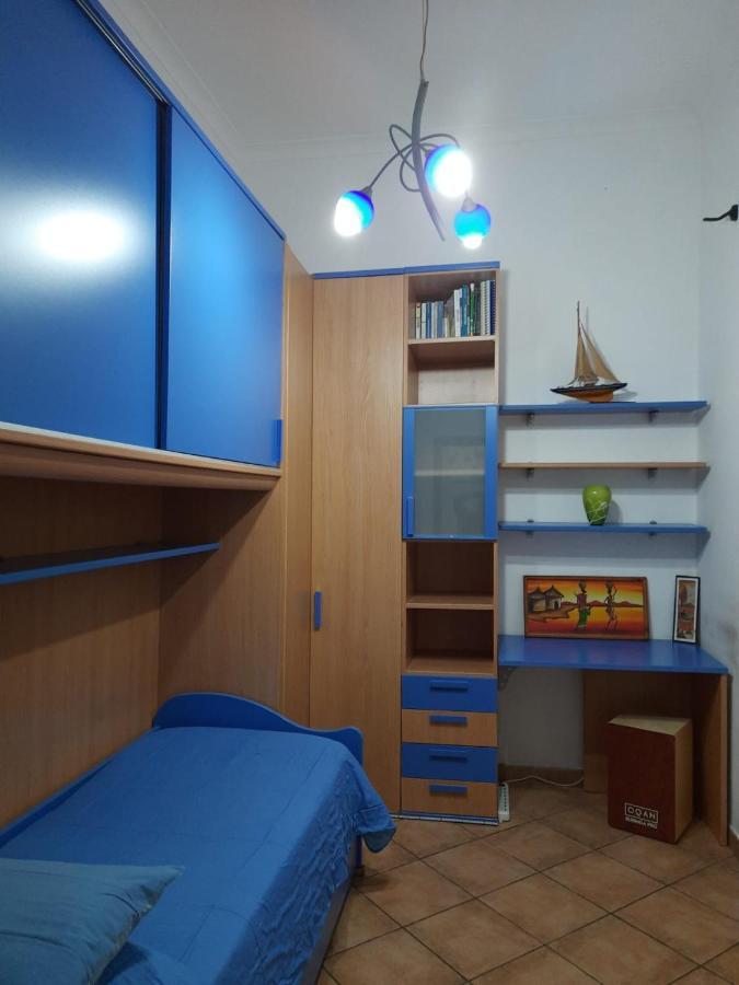 דירות פוזולי Moonlight House מראה חיצוני תמונה